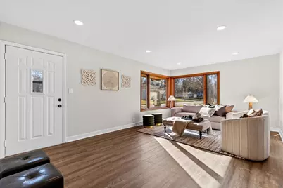 603  Meadowbrook Dr, West Bend, WI 53090 - Photo 7