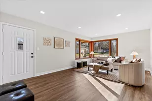 603 Meadowbrook Dr, West Bend, WI 53090 - Photo 7