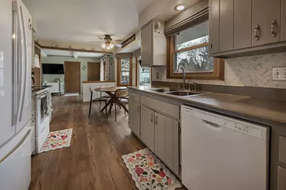 1000  School Dr, Waukesha, WI 53189 - Photo 9