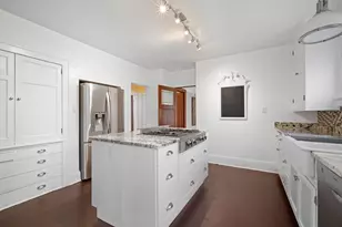 3443 N Maryland Ave, Milwaukee, WI 53211 - Photo 13