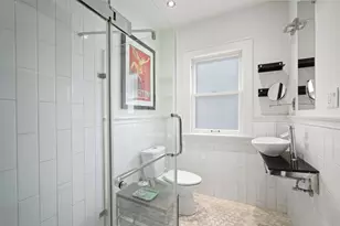 3443 N Maryland Ave, Milwaukee, WI 53211 - Photo 15