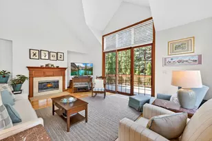 8623 S Country Club Dr, Franklin, WI 53132 - Photo 3