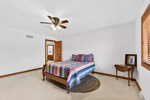 8623 S Country Club Dr, Franklin, WI 53132 - Photo 23