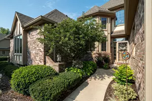 8623 S Country Club Dr, Franklin, WI 53132 - Photo 39