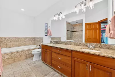 8623 S Country Club Dr, Franklin, WI 53132 - Photo 17