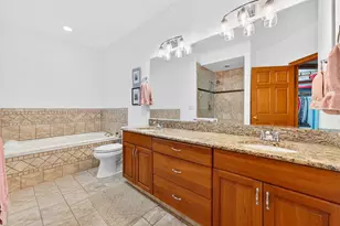 8623 S Country Club Dr, Franklin, WI 53132 - Photo 17