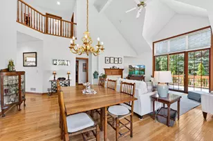 8623 S Country Club Dr, Franklin, WI 53132 - Photo 5