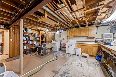 4386 S Honey Creek Dr, Greenfield, WI 53220 - Photo 27