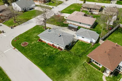 4386 S Honey Creek Dr, Greenfield, WI 53220 - Photo 39