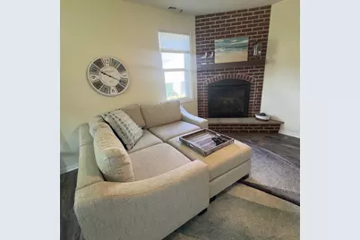 562  Gatewood Dr, Twin Lakes, WI 53181 - Photo 25