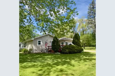 562  Gatewood Dr, Twin Lakes, WI 53181 - Photo 7