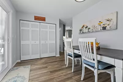 562  Gatewood Dr, Twin Lakes, WI 53181 - Photo 15