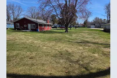 2817  Jones St, Delavan, WI 53115 - Photo 3