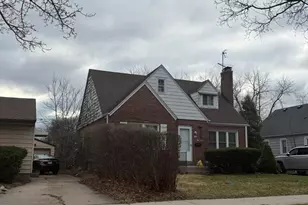 5444 N 52nd St, Milwaukee, WI 53218 - Photo 3