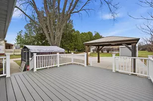 795 S Main St, Saukville, WI 53080 - Photo 41