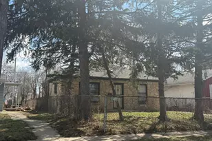 5858 N 80th St, Milwaukee, WI 53218 - Photo 3