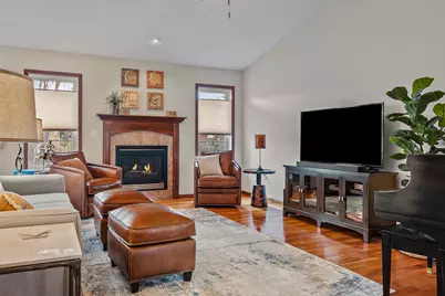 308  Grant St, Holmen, WI 54636 - Photo 7