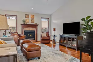 308 Grant St, Holmen, WI 54636 - Photo 7