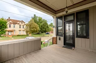 406 S 3rd St, Watertown, WI 53094 - Photo 3