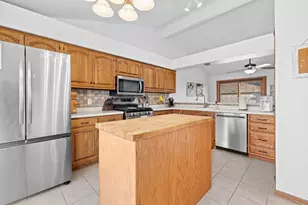 5804 69th St, Kenosha, WI 53142 - Photo 3