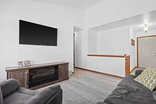 5804 69th St, Kenosha, WI 53142 - Photo 11