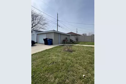 1854  Jupiter Ave, Racine, WI 53404 - Photo 3