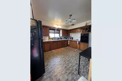 1854  Jupiter Ave, Racine, WI 53404 - Photo 5