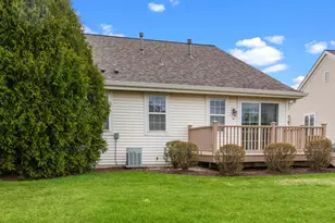 439 Clover St, Elkhorn, WI 53121 - Photo 21