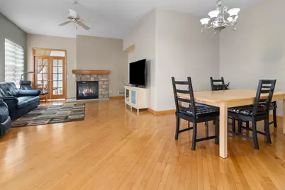 439  Clover St, Elkhorn, WI 53121 - Photo 3