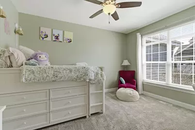 W47N863  Bobolink Ave, Cedarburg, WI 53012 - Photo 19