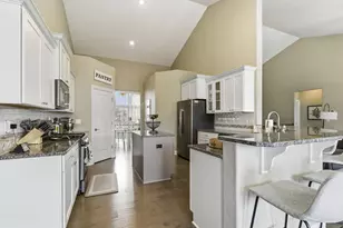 W47N863 Bobolink Ave, Cedarburg, WI 53012 - Photo 41