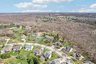 1936 Foxcroft Ln, Waukesha, WI 53189 - Photo 69