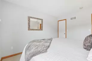 1936 Foxcroft Ln, Waukesha, WI 53189 - Photo 51