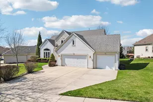 1936 Foxcroft Ln, Waukesha, WI 53189 - Photo 29