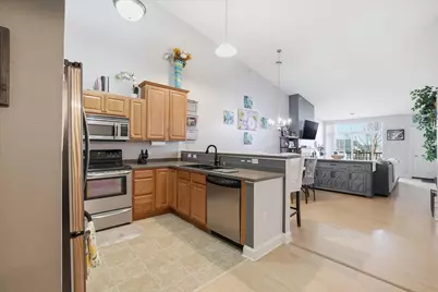 W206N16731  Blackberry Cir #1526, Jackson, WI 53037 - Photo 11