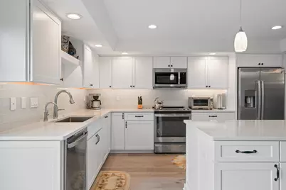 35 S Walworth Ave #401, Williams Bay, WI 53191 - Photo 5