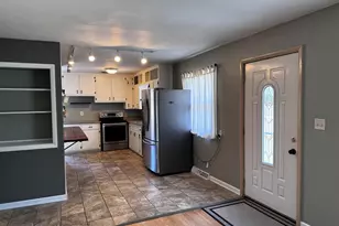 1623 17th Ave, Grafton, WI 53024 - Photo 3