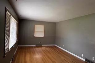 1623 17th Ave, Grafton, WI 53024 - Photo 7