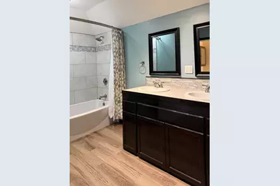 1000  Hayes Ave, Racine, WI 53405 - Photo 9