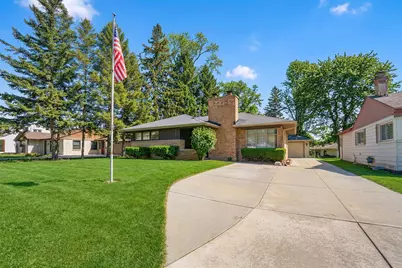 2234 N 106th St, Wauwatosa, WI 53226 - Photo 19