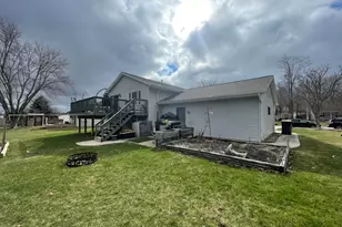 1325 S Indiana Ave, West Bend, WI 53095 - Photo 11