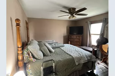 1325 S Indiana Ave, West Bend, WI 53095 - Photo 5