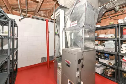 3873 S 56th St, Greenfield, WI 53220 - Photo 35