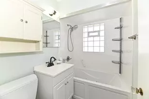 3873 S 56th St, Greenfield, WI 53220 - Photo 7