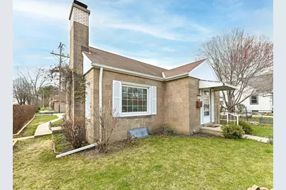 3873 S 56th St, Greenfield, WI 53220 - Photo 41