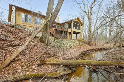 2128  Hunters Ridge Ct, Manitowoc, WI 54220 - Photo 3