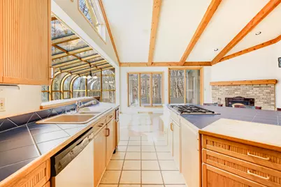 2128  Hunters Ridge Ct, Manitowoc, WI 54220 - Photo 17