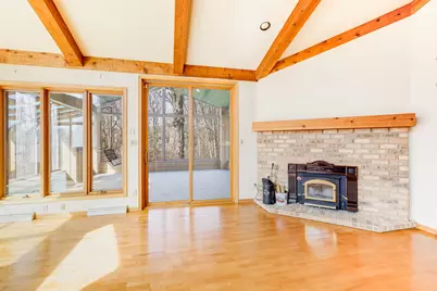 2128  Hunters Ridge Ct, Manitowoc, WI 54220 - Photo 27