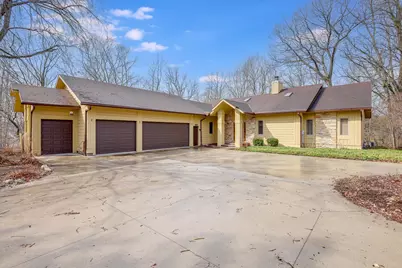 2128  Hunters Ridge Ct, Manitowoc, WI 54220 - Photo 1
