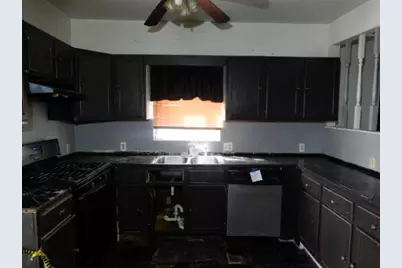 3926 N 24th Pl, Milwaukee, WI 53206 - Photo 5